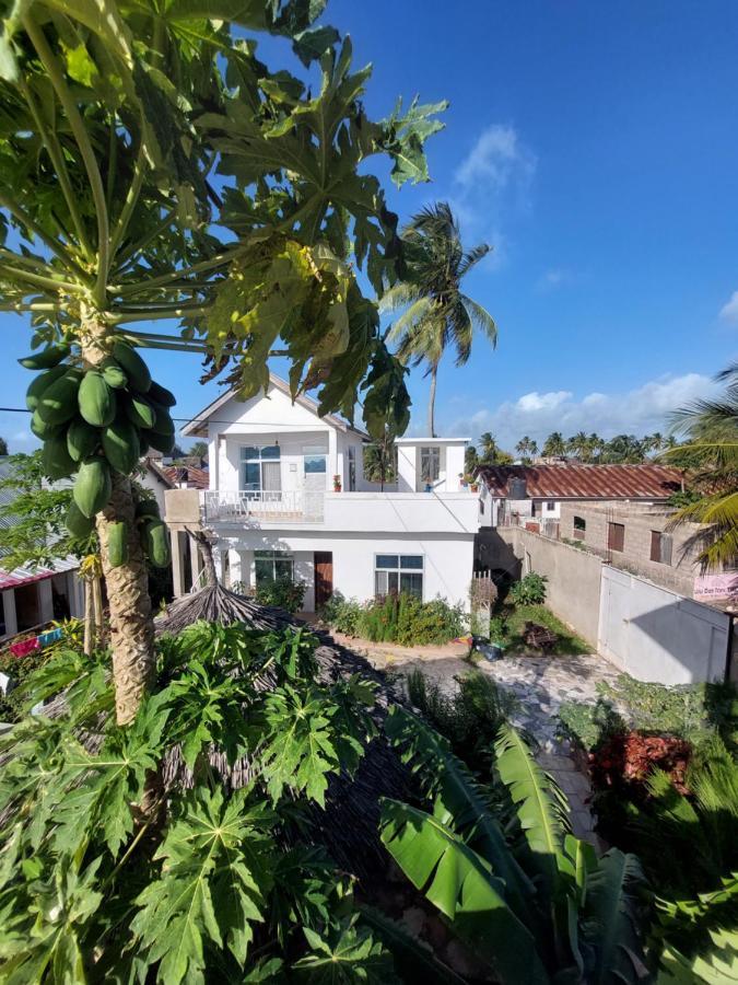 Karibu House Panzió Paje Kültér fotó